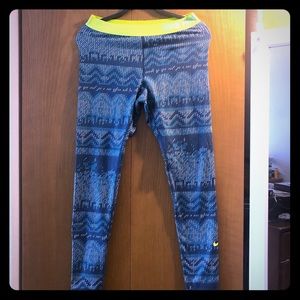 Women’s Nike Pro leggings
